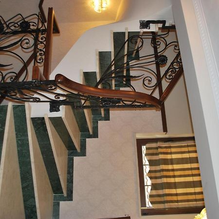 Hotel Vila Sigal Korce Ngoại thất bức ảnh