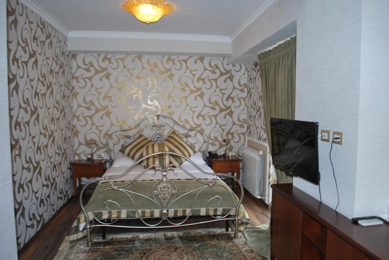 Hotel Vila Sigal Korce Ngoại thất bức ảnh