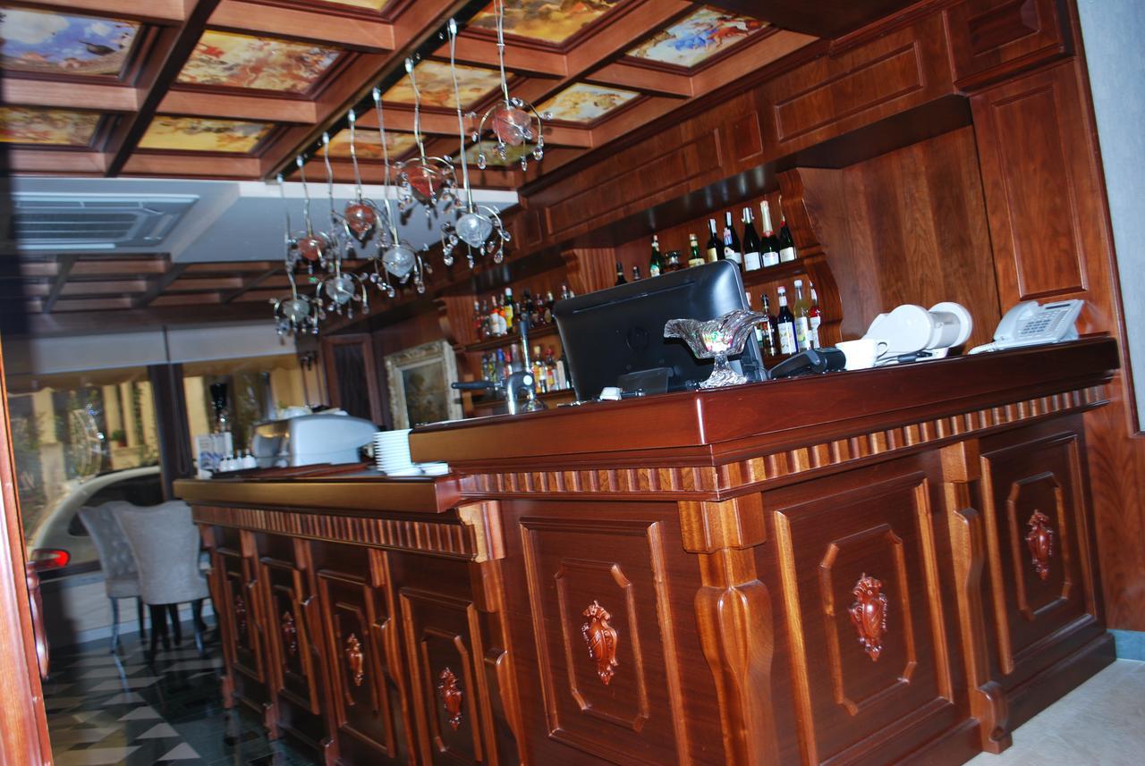 Hotel Vila Sigal Korce Ngoại thất bức ảnh