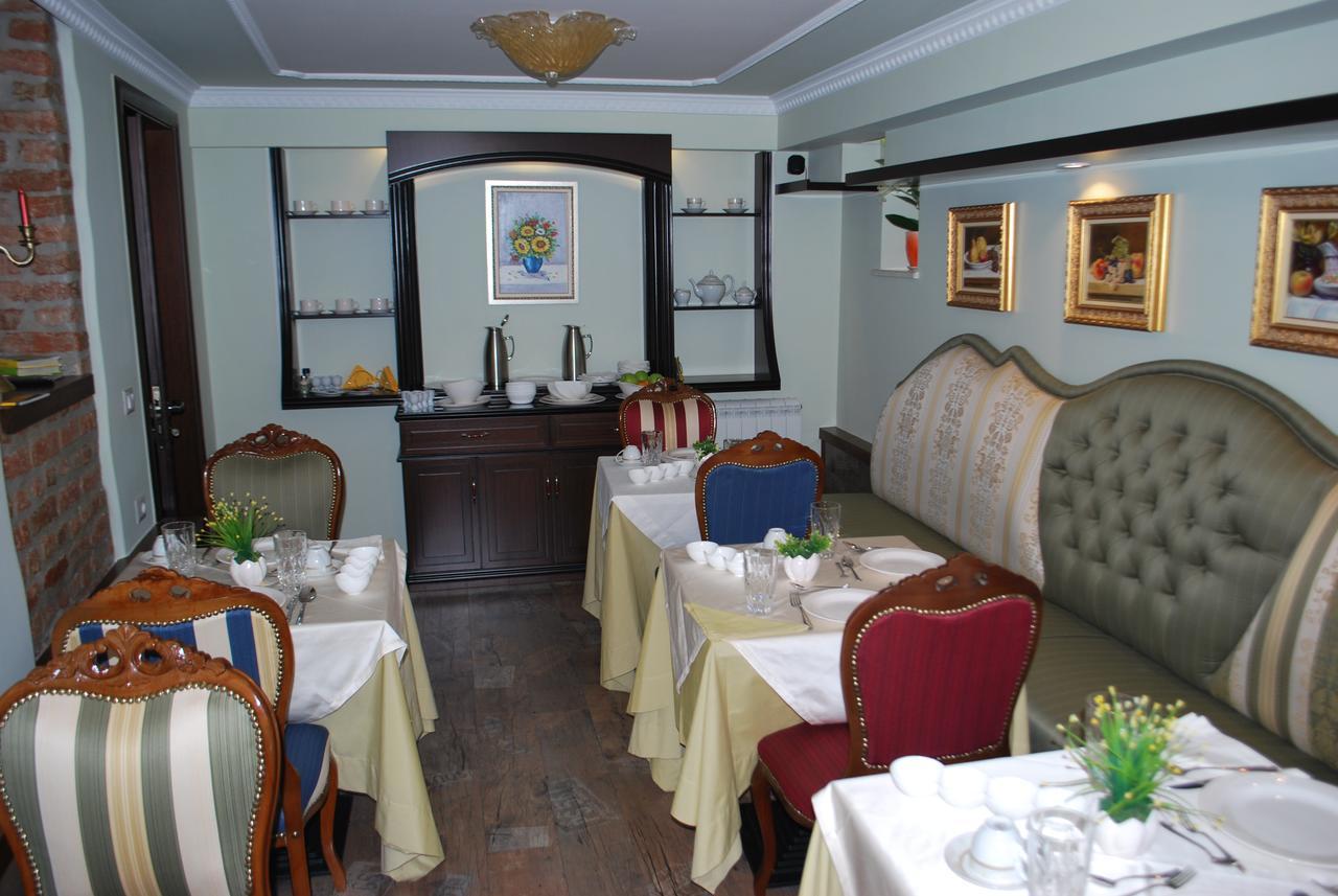 Hotel Vila Sigal Korce Ngoại thất bức ảnh