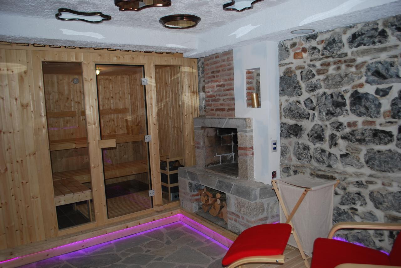 Hotel Vila Sigal Korce Ngoại thất bức ảnh