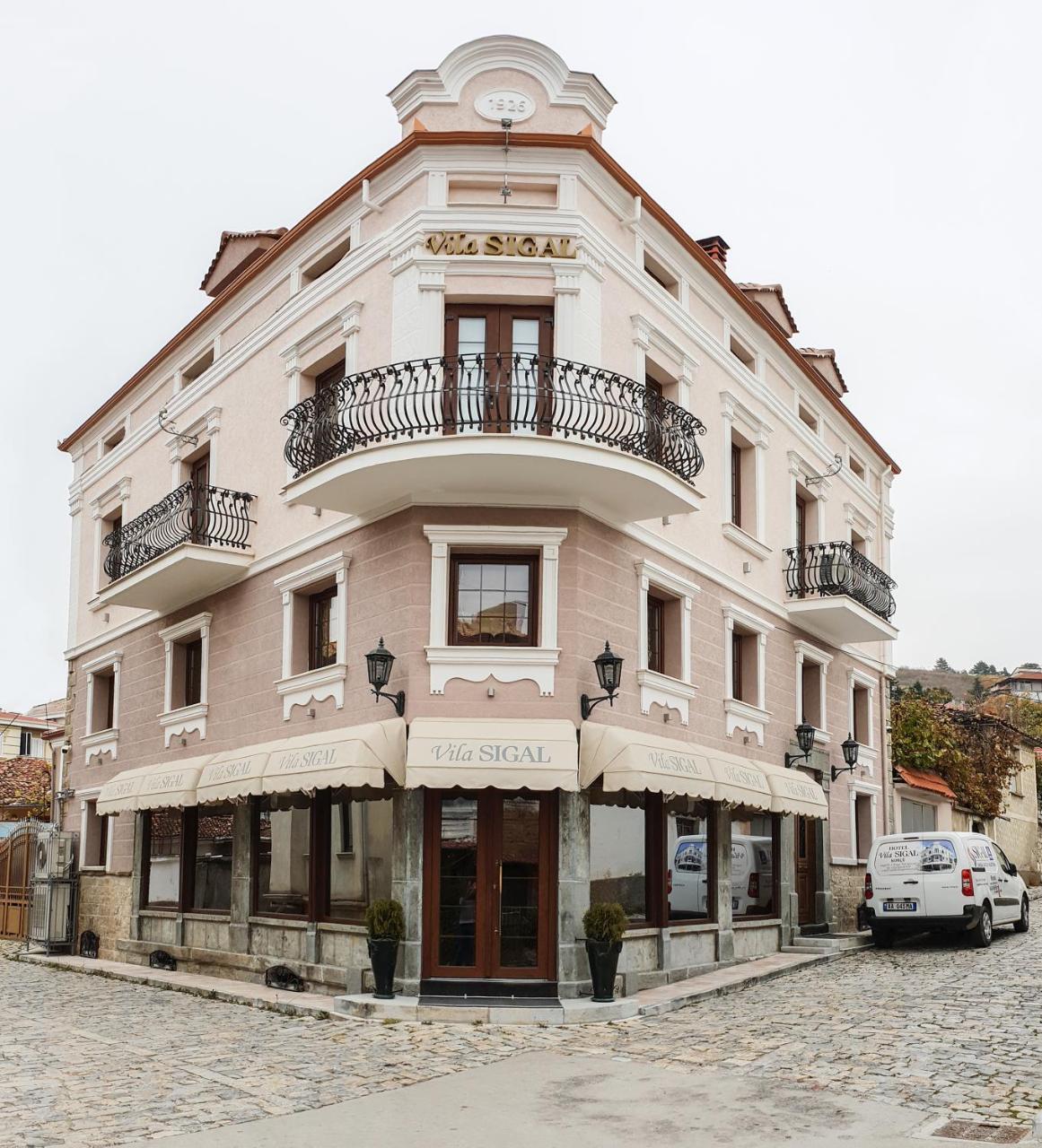 Hotel Vila Sigal Korce Ngoại thất bức ảnh